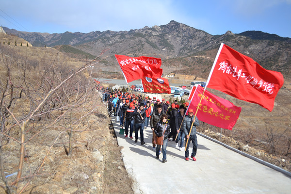 种植心灵之树 共建和谐校园_副本.jpg